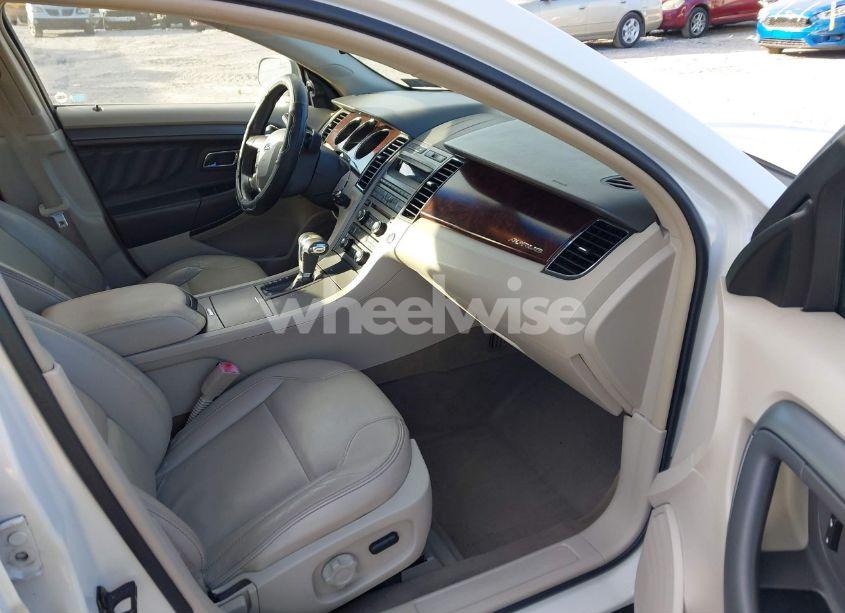 Photo 5 of 2010 Ford Taurus SEL (VIN 1FAHP2EWXAG160473)