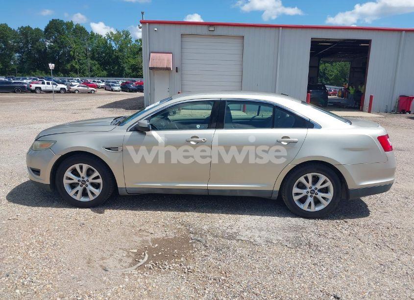 Photo 13 of 2011 Ford Taurus SEL (VIN 1FAHP2EWXBG113882)