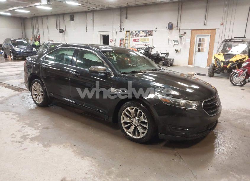 2015 Ford Taurus LIMITED (VIN 1FAHP2F80FG116165) main photo