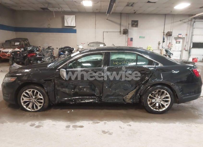 Photo 13 of 2015 Ford Taurus LIMITED (VIN 1FAHP2F80FG116165)