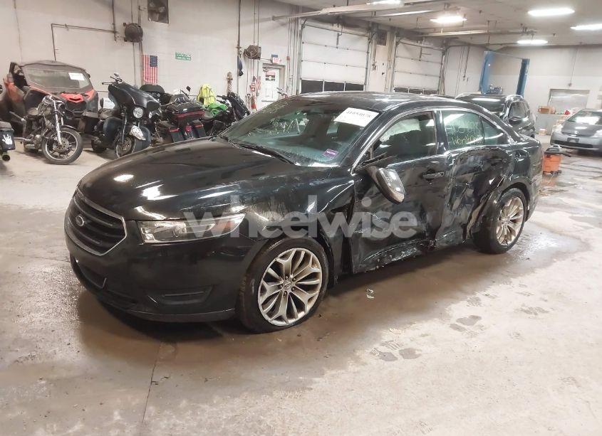 Photo 2 of 2015 Ford Taurus LIMITED (VIN 1FAHP2F80FG116165)