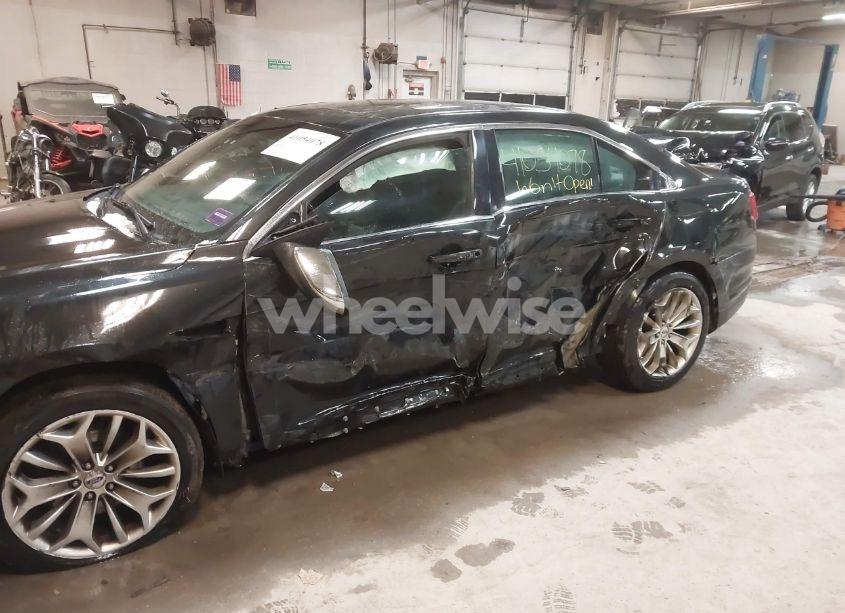 Photo 6 of 2015 Ford Taurus LIMITED (VIN 1FAHP2F80FG116165)