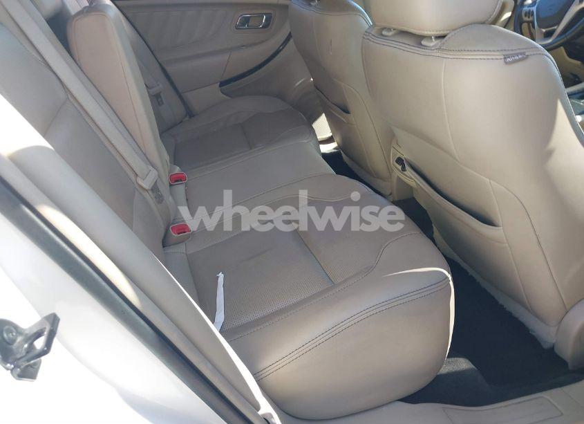 Photo 8 of 2015 Ford Taurus LIMITED (VIN 1FAHP2F80FG196289)