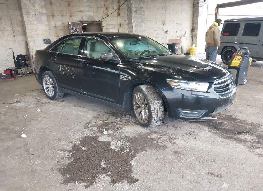 2016 Ford Taurus LIMITED (VIN 1FAHP2F80GG111629) main photo