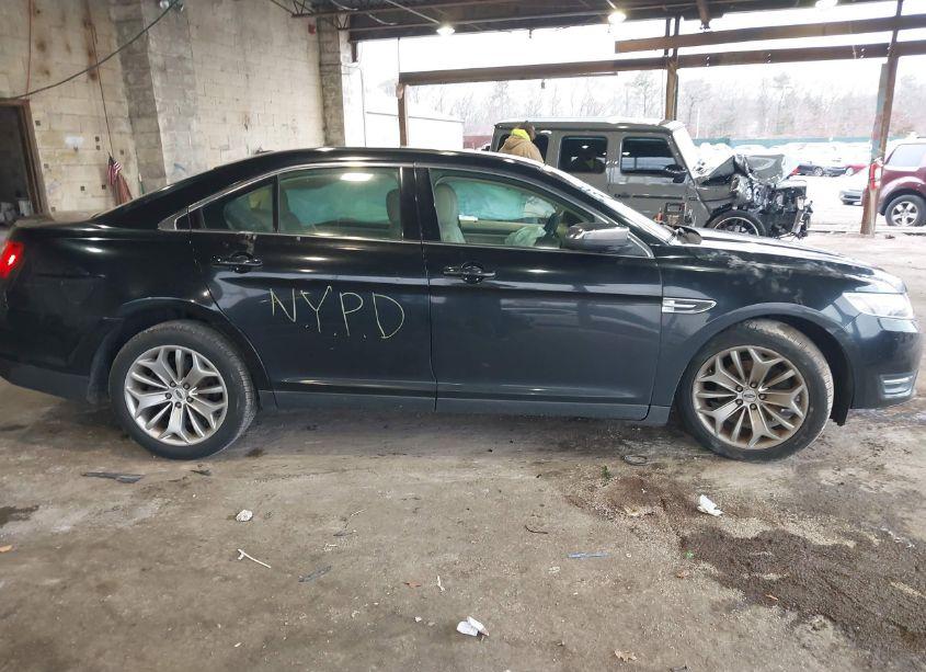 Photo 14 of 2016 Ford Taurus LIMITED (VIN 1FAHP2F80GG111629)