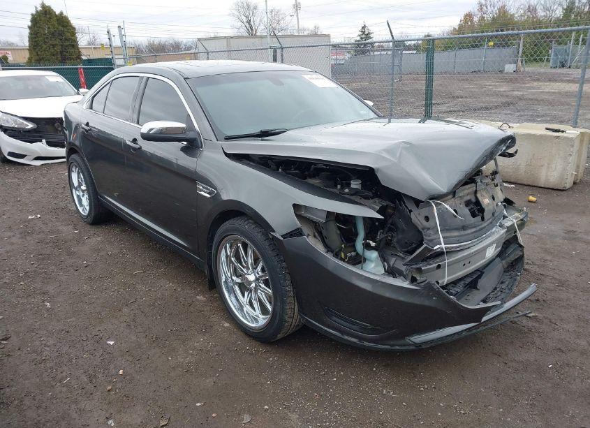 2016 Ford Taurus LIMITED (VIN 1FAHP2F80GG144341) main photo