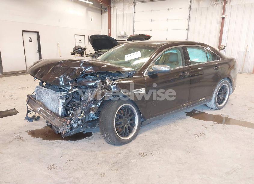 Photo 2 of 2013 Ford Taurus LIMITED (VIN 1FAHP2F81DG181135)