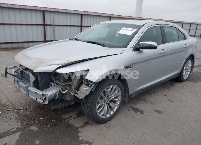 Photo 2 of 2015 Ford Taurus LIMITED (VIN 1FAHP2F81FG171224)
