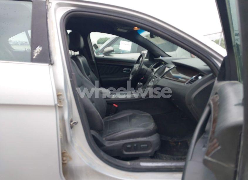 Photo 5 of 2015 Ford Taurus LIMITED (VIN 1FAHP2F81FG171224)