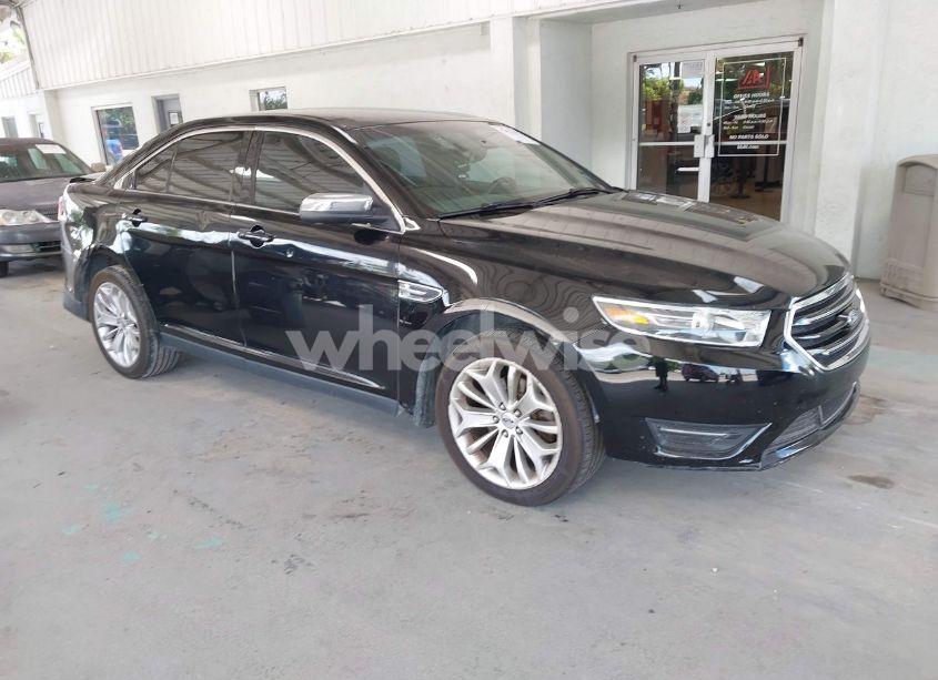 2017 Ford Taurus LIMITED (VIN 1FAHP2F81HG102598) main photo