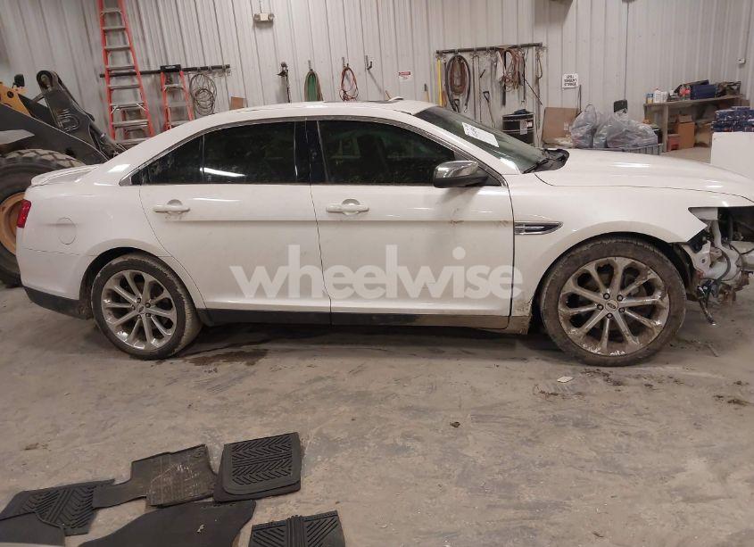 Photo 14 of 2017 Ford Taurus LIMITED (VIN 1FAHP2F81HG128652)