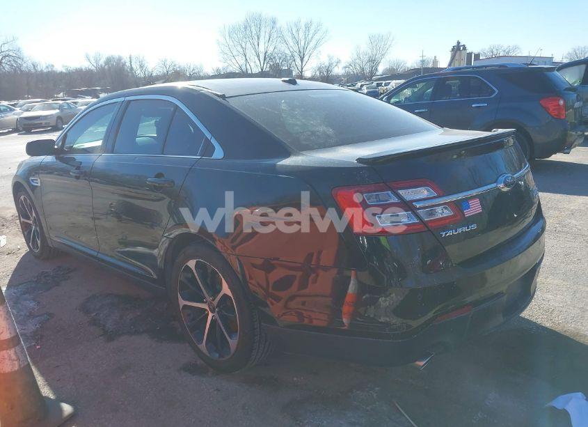 Photo 3 of 2015 Ford Taurus LIMITED (VIN 1FAHP2F82FG102235)