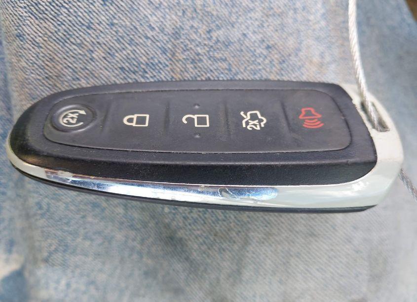 Photo 11 of 2015 Ford Taurus LIMITED (VIN 1FAHP2F82FG102560)