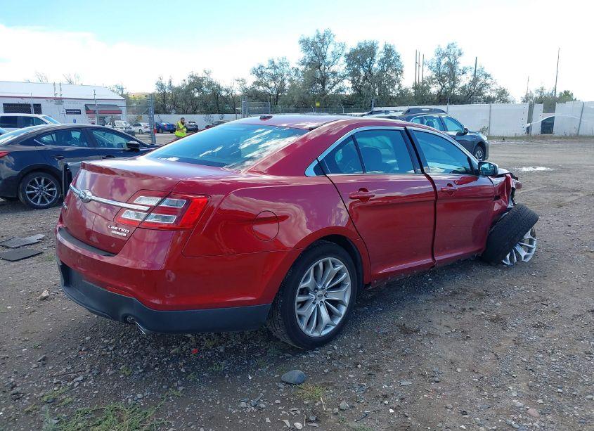 Photo 4 of 2015 Ford Taurus LIMITED (VIN 1FAHP2F82FG102560)