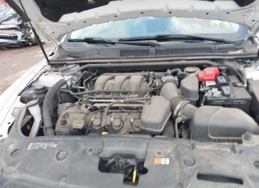 Photo 10 of 2015 Ford Taurus LIMITED (VIN 1FAHP2F82FG146901)