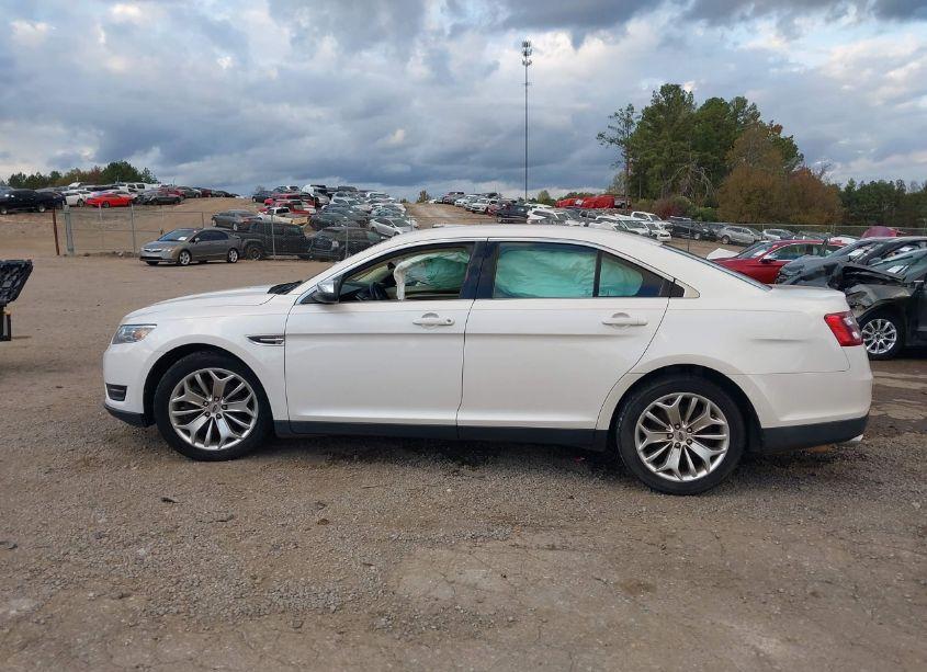 Photo 14 of 2015 Ford Taurus LIMITED (VIN 1FAHP2F82FG146901)