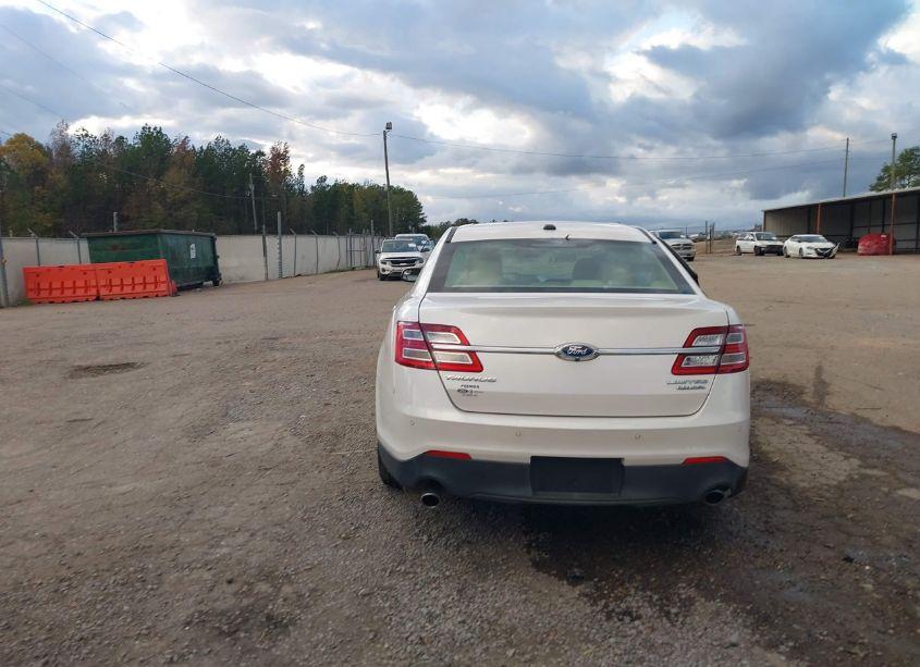 Photo 16 of 2015 Ford Taurus LIMITED (VIN 1FAHP2F82FG146901)