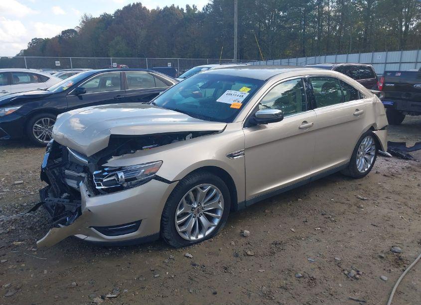 Photo 2 of 2017 Ford Taurus LIMITED (VIN 1FAHP2F82HG113724)