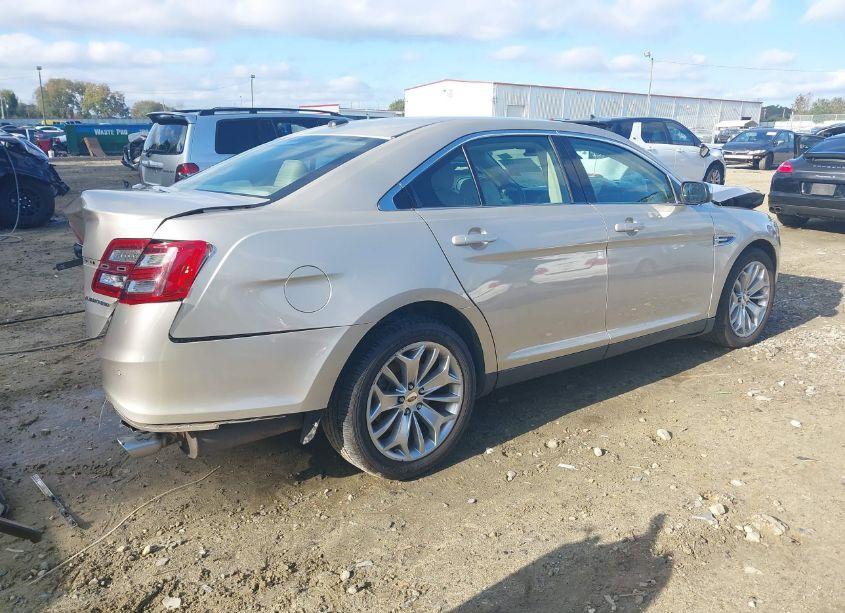 Photo 4 of 2017 Ford Taurus LIMITED (VIN 1FAHP2F82HG113724)