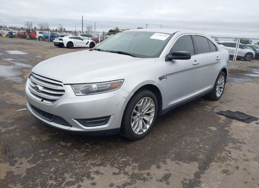 Photo 2 of 2015 Ford Taurus LIMITED (VIN 1FAHP2F83FG102762)