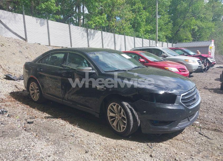 2016 Ford Taurus LIMITED (VIN 1FAHP2F83GG132118) main photo