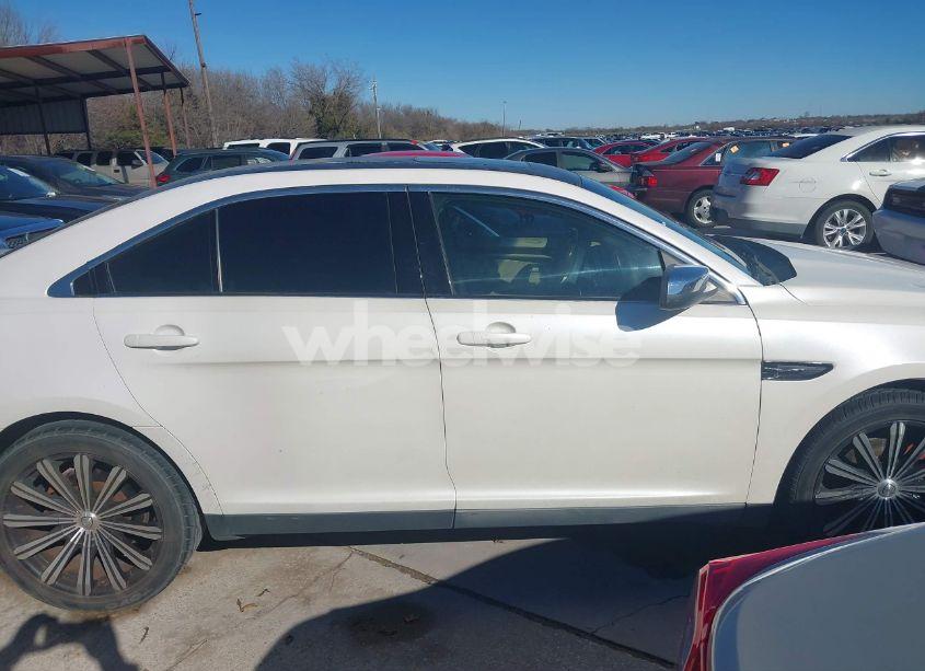 Photo 13 of 2017 Ford Taurus LIMITED (VIN 1FAHP2F83HG125865)