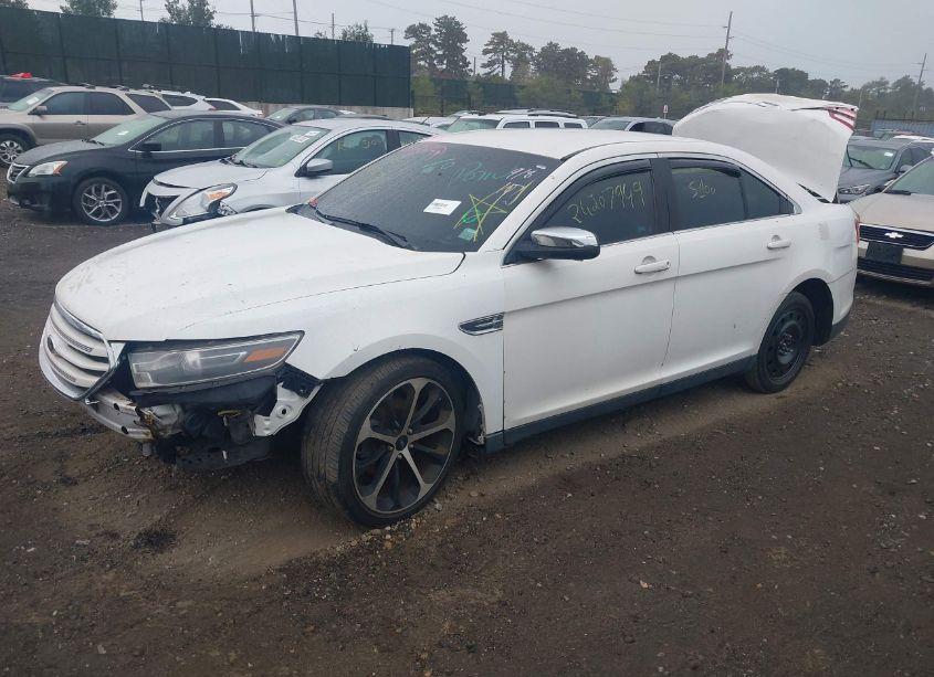Photo 2 of 2015 Ford Taurus LIMITED (VIN 1FAHP2F84FG101863)