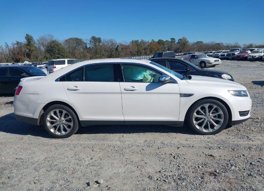 Photo 13 of 2016 Ford Taurus LIMITED (VIN 1FAHP2F84GG132872)