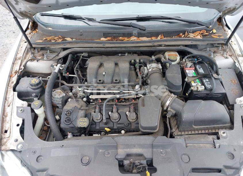 Photo 10 of 2015 Ford Taurus LIMITED (VIN 1FAHP2F85FG108949)