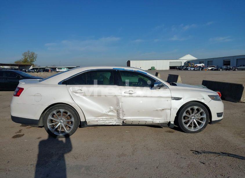 Photo 13 of 2015 Ford Taurus LIMITED (VIN 1FAHP2F85FG169704)