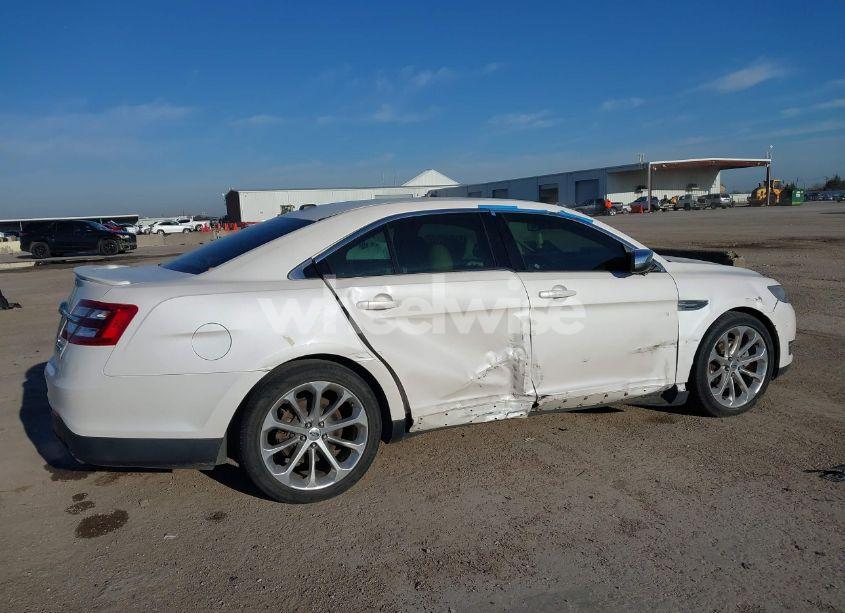 Photo 6 of 2015 Ford Taurus LIMITED (VIN 1FAHP2F85FG169704)