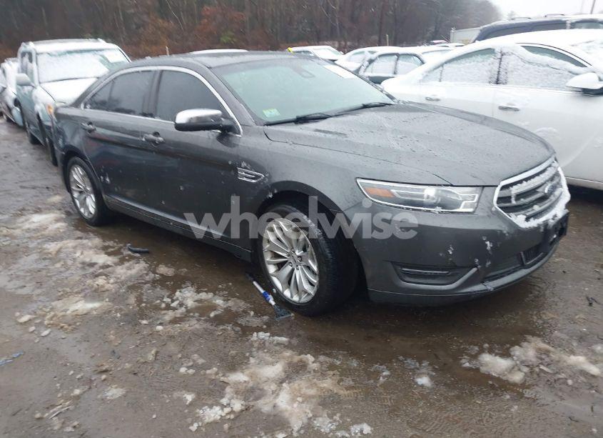 2017 Ford Taurus LIMITED (VIN 1FAHP2F85HG135832) main photo