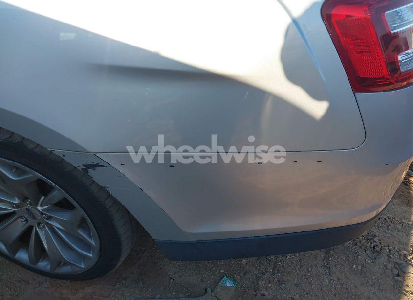 Photo 6 of 2015 Ford Taurus LIMITED (VIN 1FAHP2F87FG114798)