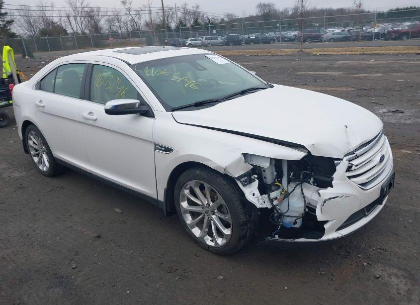 2015 Ford Taurus LIMITED (VIN 1FAHP2F87FG127177) main photo