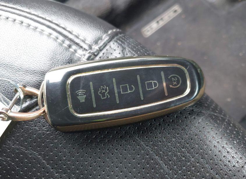 Photo 11 of 2016 Ford Taurus LIMITED (VIN 1FAHP2F87GG116553)