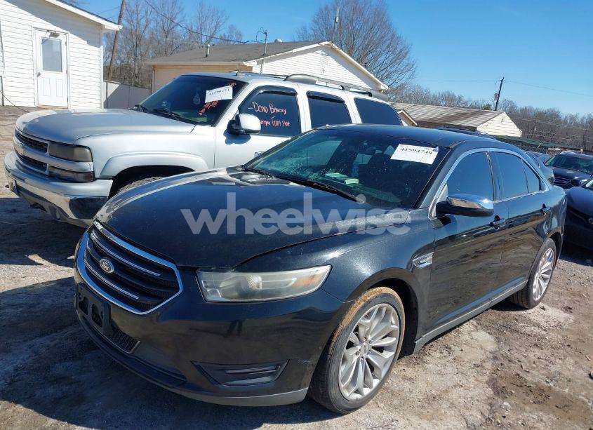 Photo 2 of 2015 Ford Taurus LIMITED (VIN 1FAHP2F88FG170894)
