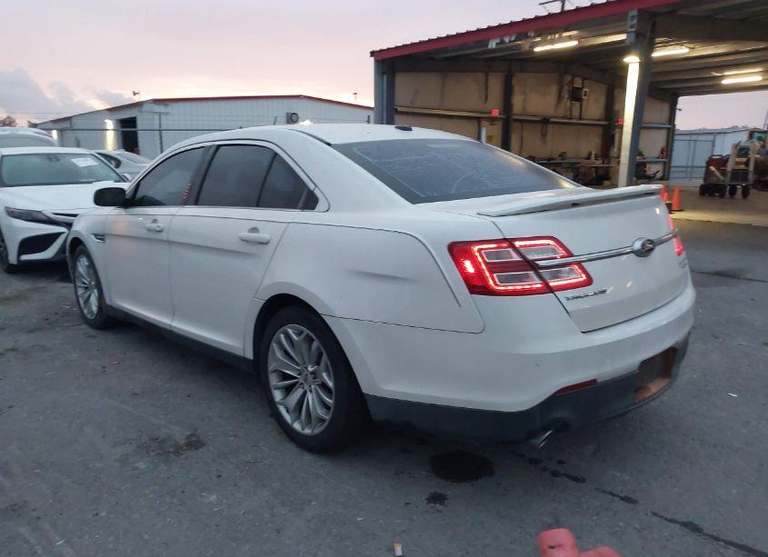 Photo 3 of 2015 Ford Taurus LIMITED (VIN 1FAHP2F89FG127083)