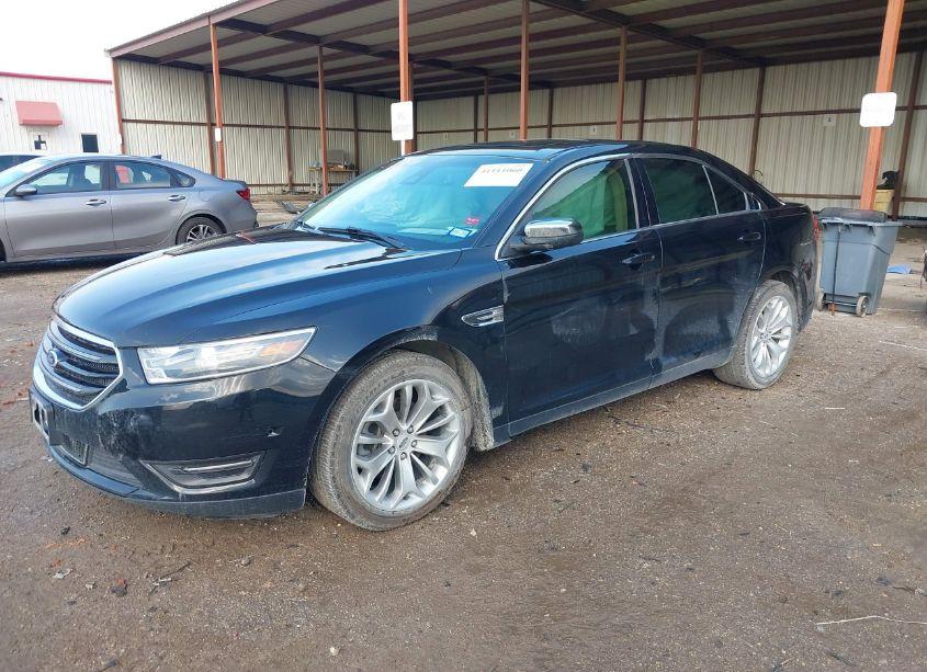 Photo 2 of 2015 Ford Taurus LIMITED (VIN 1FAHP2F89FG203112)