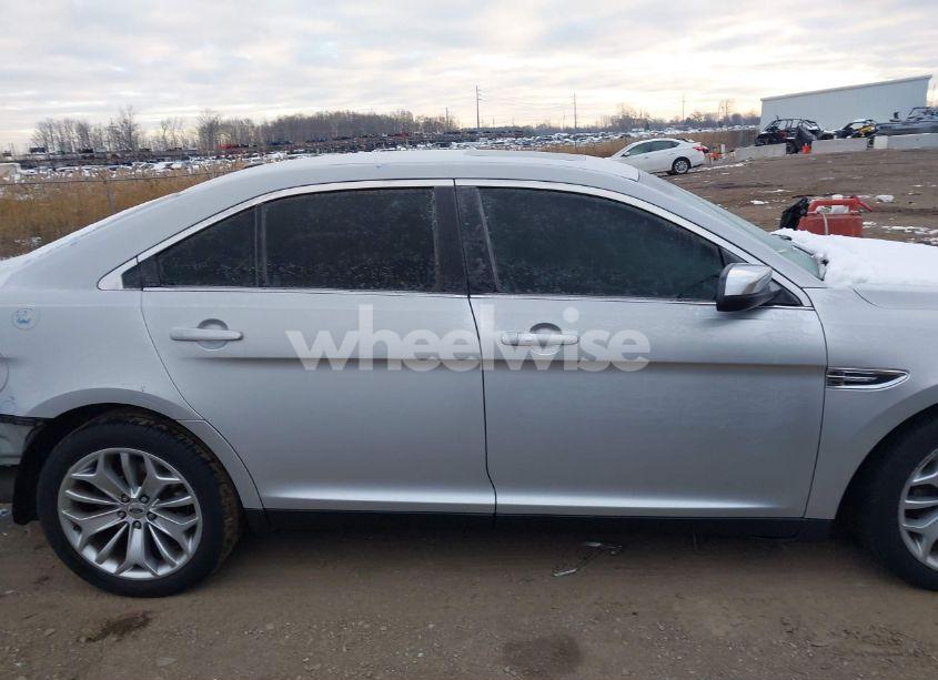 Photo 13 of 2017 Ford Taurus LIMITED (VIN 1FAHP2F89HG127894)