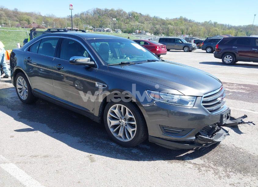 2015 Ford Taurus LIMITED (VIN 1FAHP2F8XFG104654) main photo