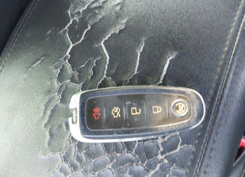 Photo 11 of 2015 Ford Taurus LIMITED (VIN 1FAHP2F8XFG108686)