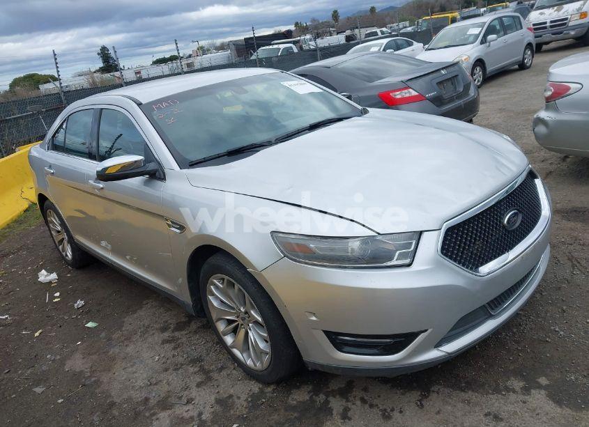 2015 Ford Taurus LIMITED (VIN 1FAHP2F8XFG146953) main photo