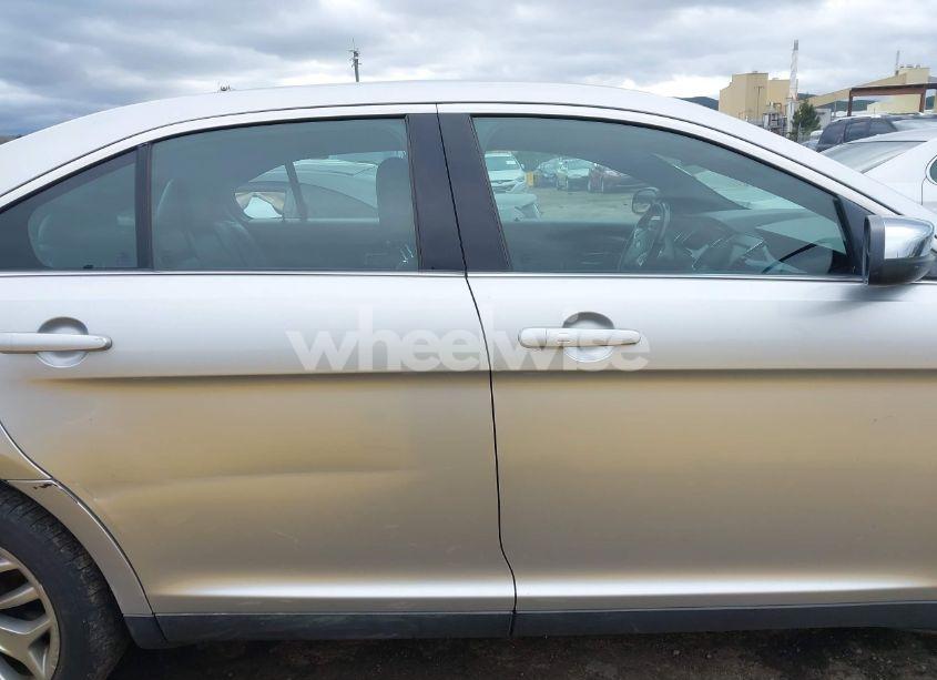 Photo 13 of 2015 Ford Taurus LIMITED (VIN 1FAHP2F8XFG146953)