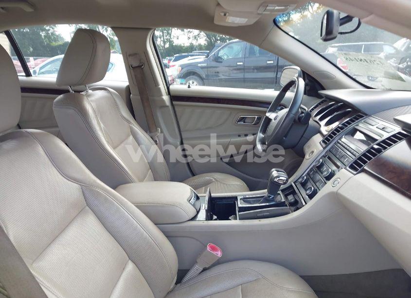 Photo 5 of 2010 Ford Taurus LIMITED (VIN 1FAHP2FW0AG118800)