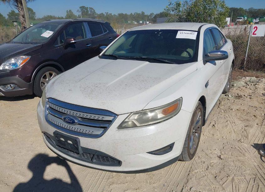 Photo 2 of 2010 Ford Taurus LIMITED (VIN 1FAHP2FW0AG154003)