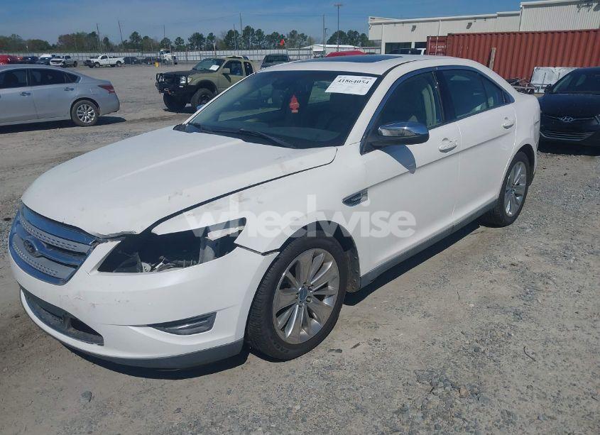 Photo 2 of 2011 Ford Taurus LIMITED (VIN 1FAHP2FW1BG121044)