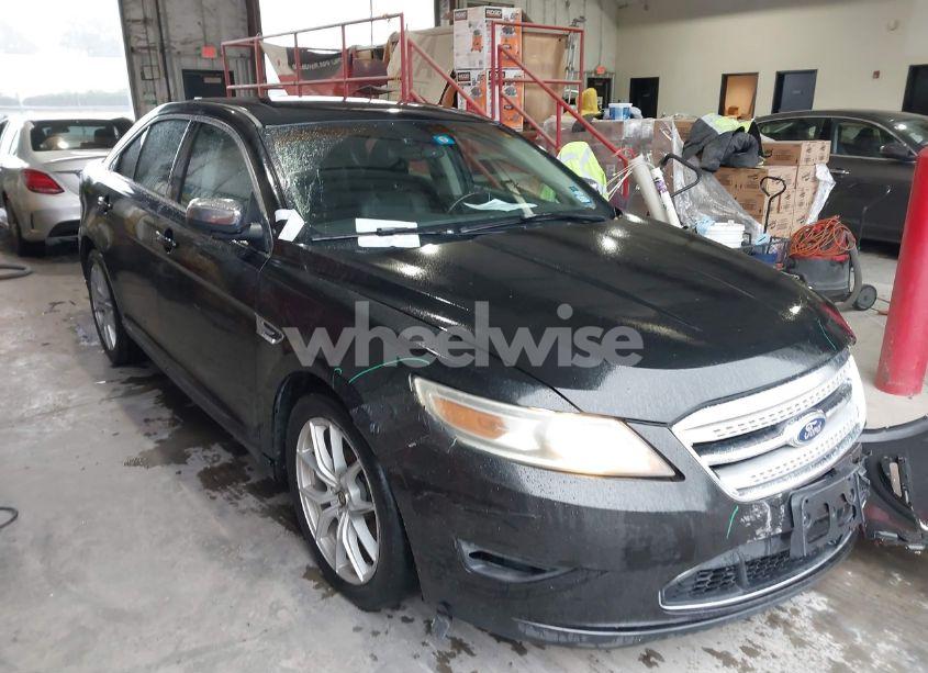 2010 Ford Taurus LIMITED (VIN 1FAHP2FW2AG107121) main photo