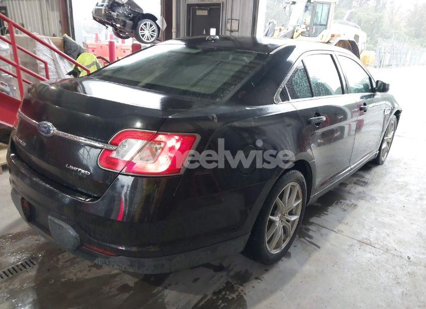 Photo 4 of 2010 Ford Taurus LIMITED (VIN 1FAHP2FW2AG107121)