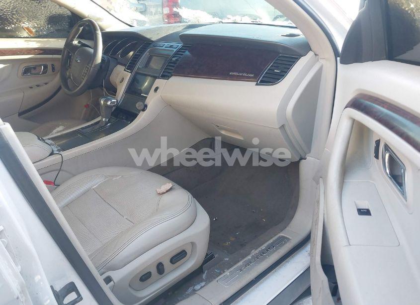 Photo 5 of 2011 Ford Taurus LIMITED (VIN 1FAHP2FW2BG114328)