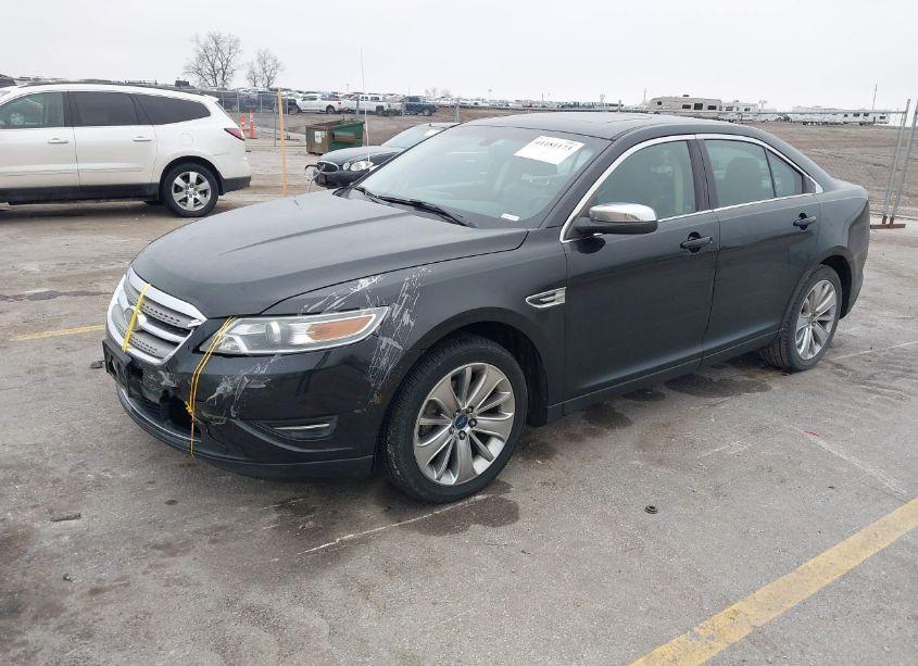 Photo 2 of 2012 Ford Taurus LIMITED (VIN 1FAHP2FW4CG143573)